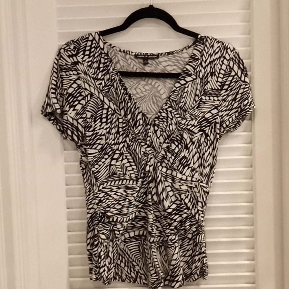 Cable & Gauge Black & White Top